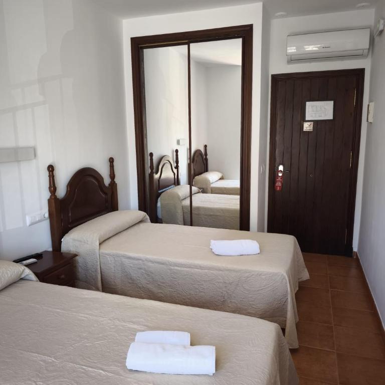 Hostal Jadraza - Double Room - 5