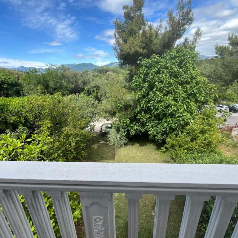 Montenegro Sun House near Plavi Horizonti Beach - Two Bedroom Holiday Home - 18
