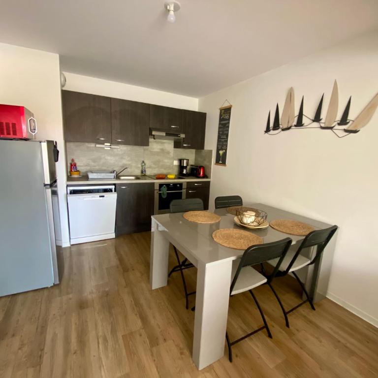 Appartement Neuf, Plage & Centre-Ville à Pied - Two-Bedroom Apartment - 4