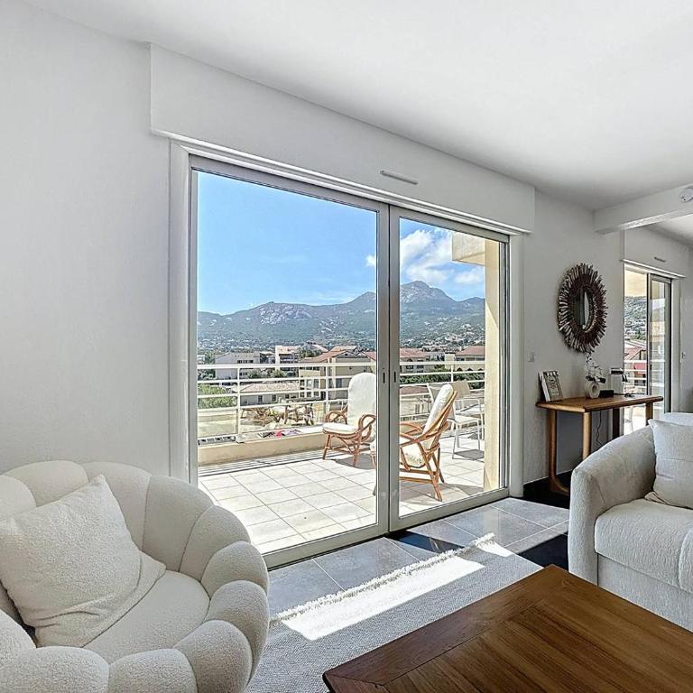 T3 d’Exception avec Vue Panoramique sur la Baie de Calvi - Appartement 2 Chambres - Vue sur Mer - 2