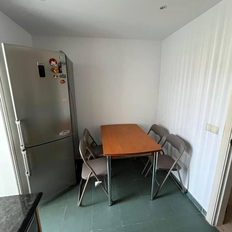 Sydney - Two-Bedroom Apartment - 3