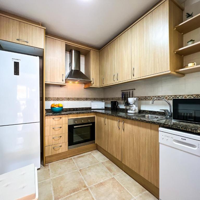 Apartment in Blanes with Sea Views - Apartamento de 3 dormitorios - 2