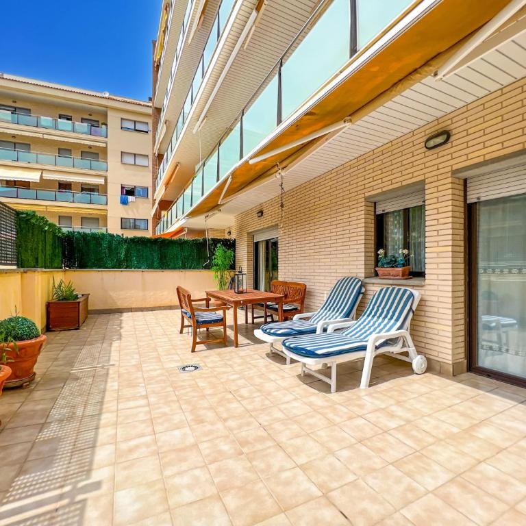 Apartment in Fenals near Beach & Saltwater Pool - Apartamento de 2 dormitorios - 37