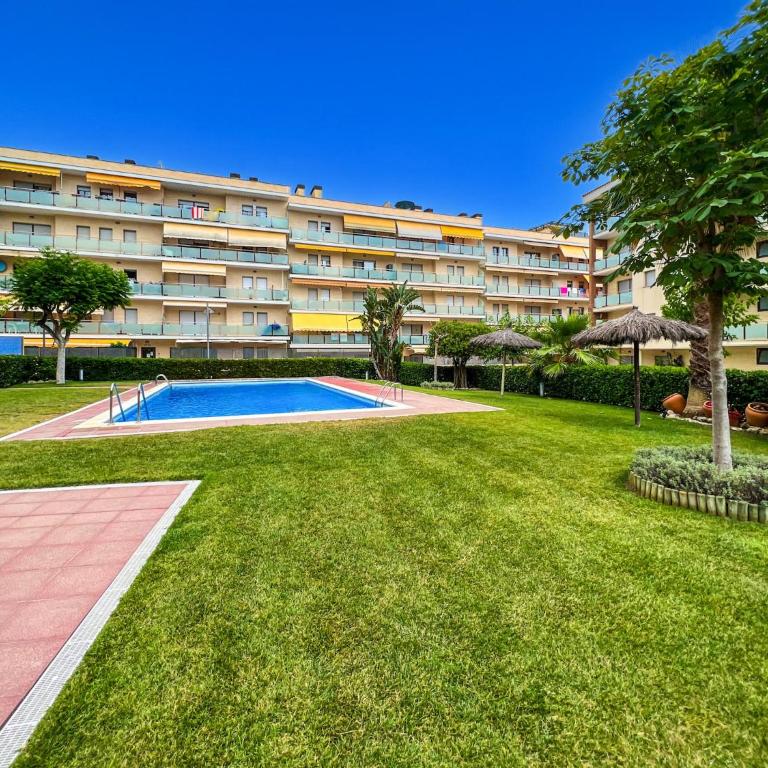 Apartment in Fenals near Beach & Saltwater Pool - Apartamento de 2 dormitorios - 11