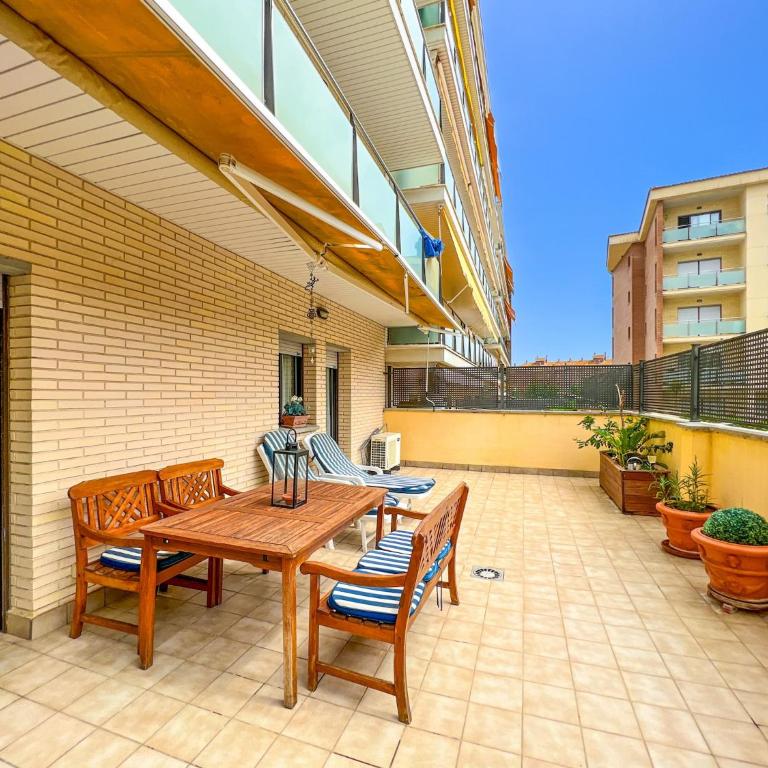 Apartment in Fenals near Beach & Saltwater Pool - Apartamento de 2 dormitorios - 6