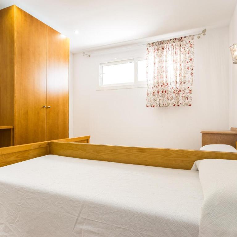Oasis Can Picafort - Four-Bedroom Vacation Home - 16