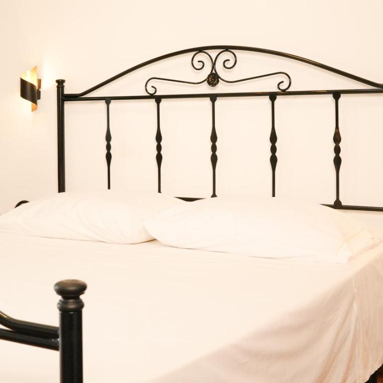 Uria Rooms & Suite B&B - Camera Matrimoniale con Balcone - 2