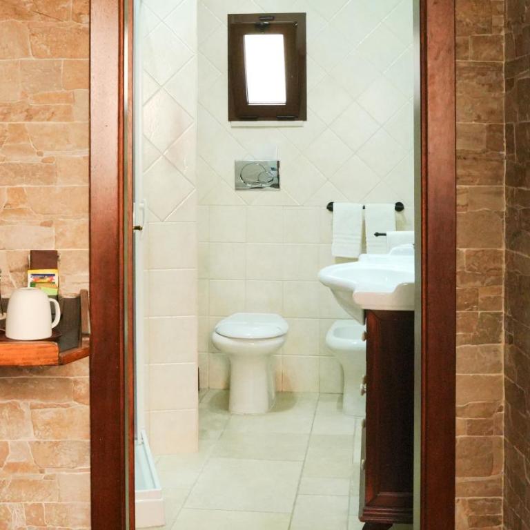 Uria Rooms & Suite B&B - Camera Matrimoniale con Balcone - 11