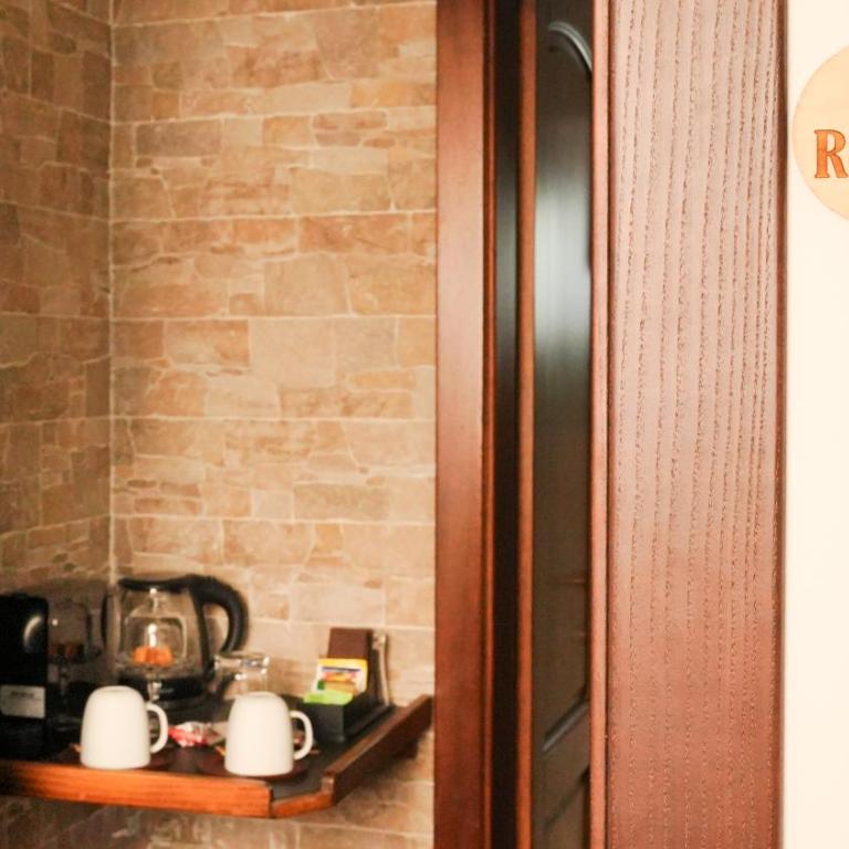 Uria Rooms & Suite B&B - Camera Matrimoniale con Balcone - 9