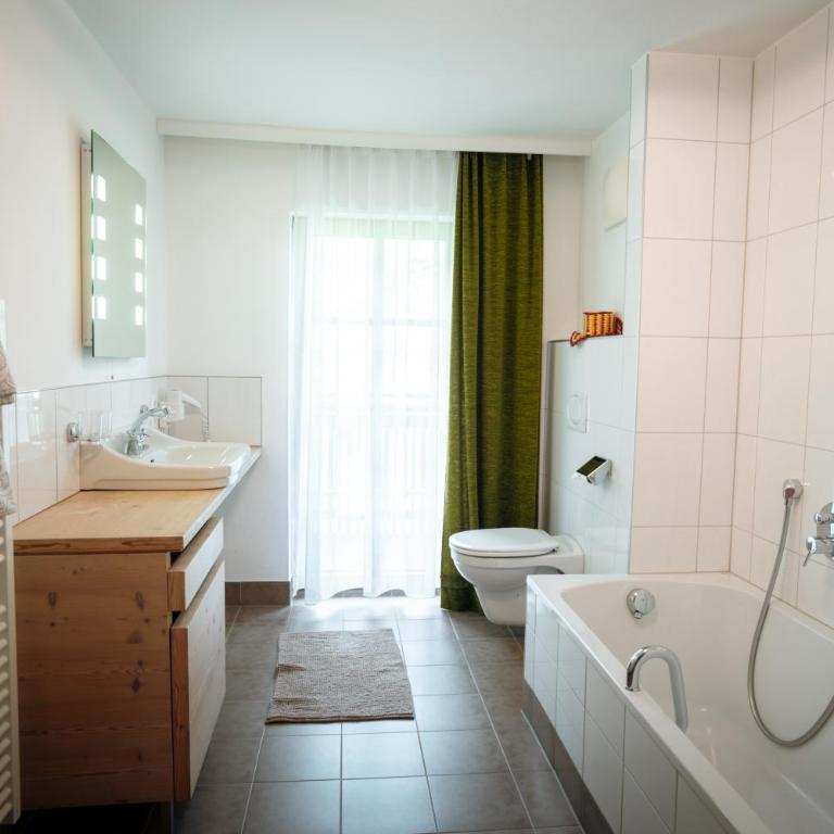 Landhaus Schösser-Brandler - Familienzimmer - 1