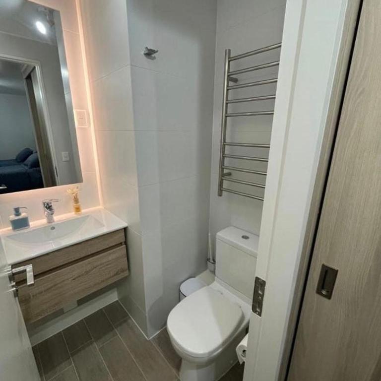 Departamento en pleno centro - Two-Bedroom Apartment - 23