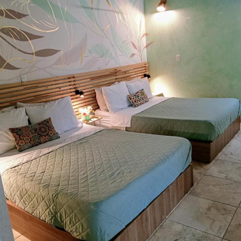 Tauro Black Suites Cerca al estadio Atanasio Girardot - Habitación Familiar - 1