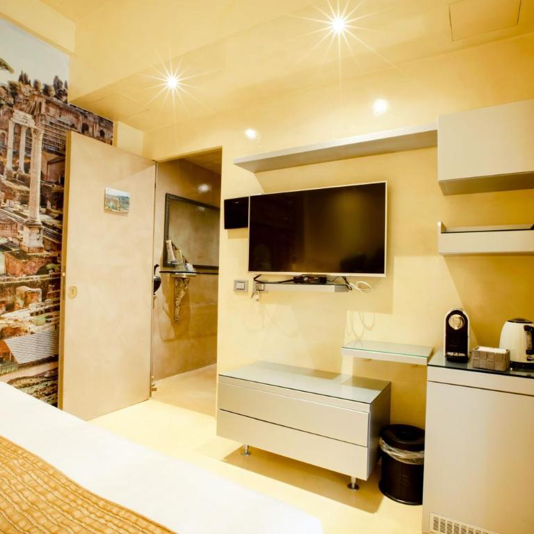 Magikrooms Luxury - Camera Matrimoniale con Balcone - 9