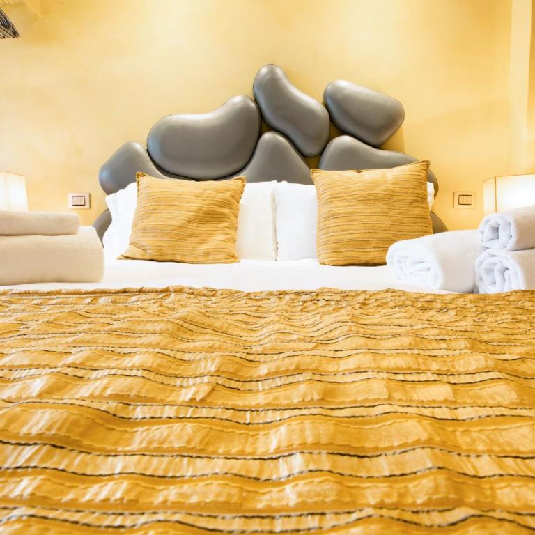 Magikrooms Luxury - Camera Matrimoniale con Balcone - 13