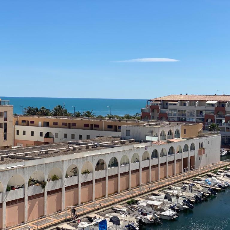 T4-72 m2 Vue Panoramique - 200 m de la plage - Etage 5 avec Ascenseur -6 pers max - Apartment mit 3 Schlafzimmern - 2