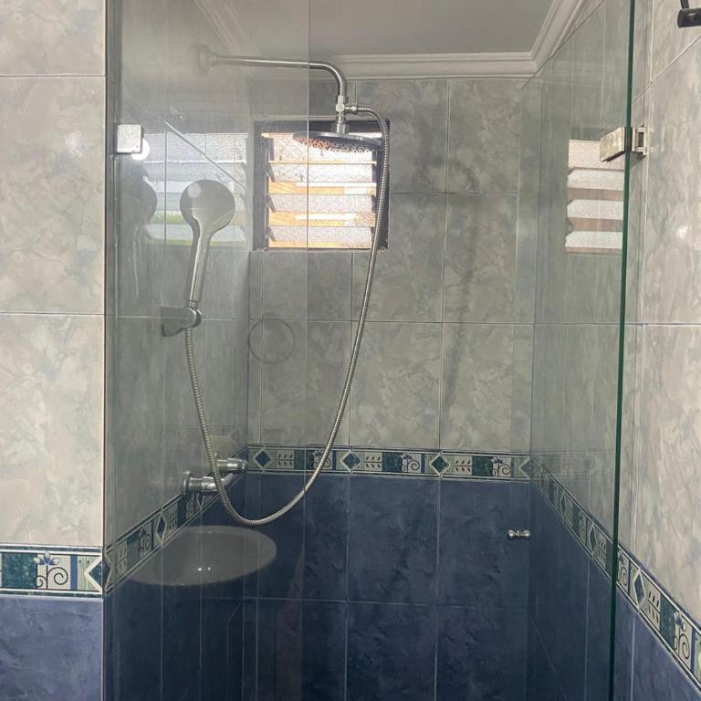 Apartamento renovado parque La Floresta, reserva minimo de 21 dias - Two-Bedroom Apartment - 15