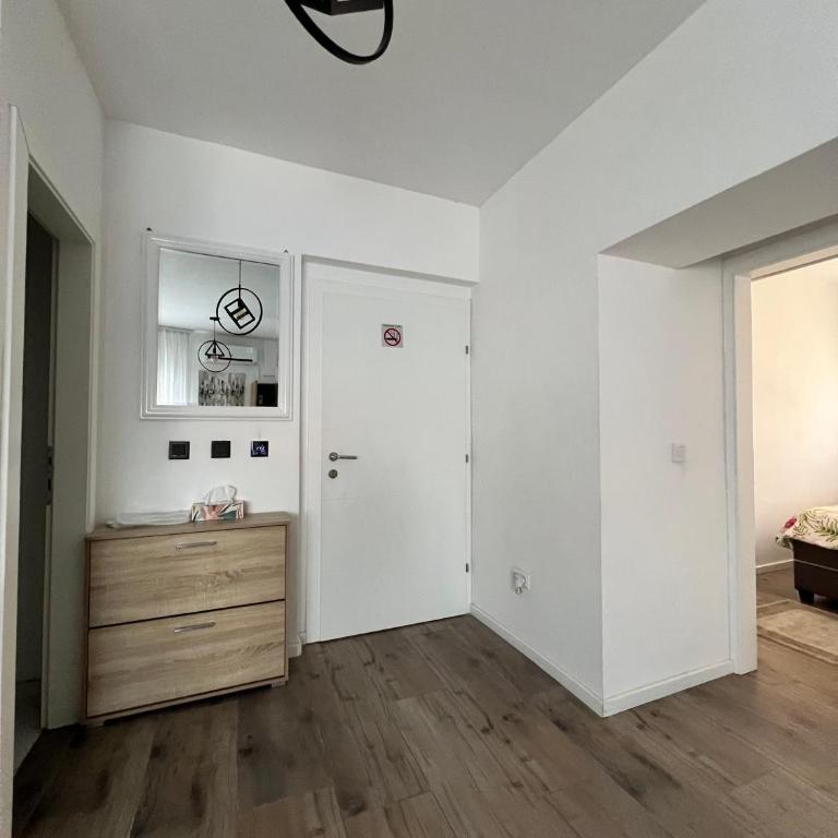 Apartmani Gandi - Two-Bedroom Apartment - 12