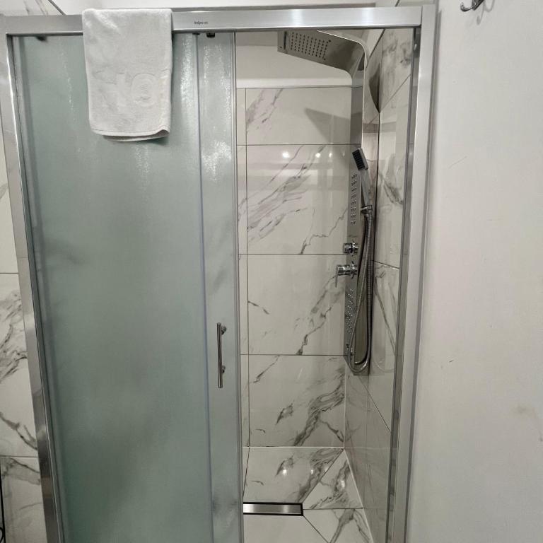 Apartmani Gandi - Two-Bedroom Apartment - 13