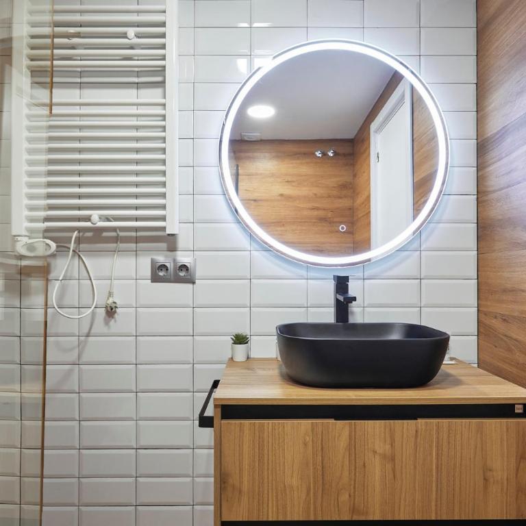 BBarcelona Clot Apartments - Three-Bedroom Apartment - 2