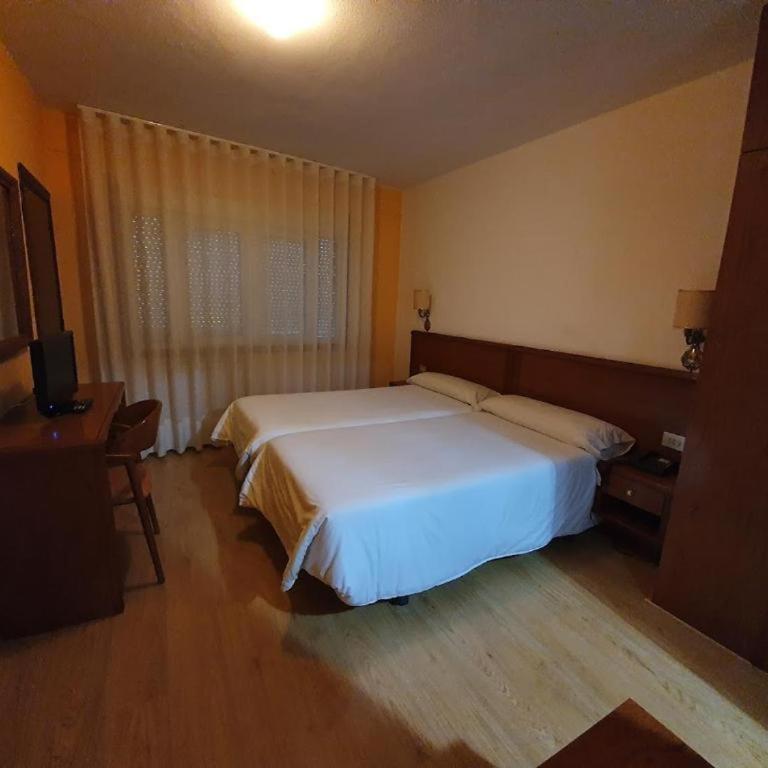 Hotel Maycar - Habitación Doble - 1 o 2 camas - 2