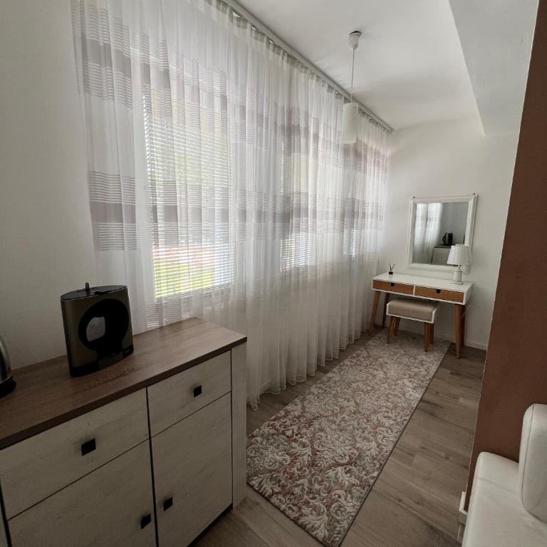 Apartmani Gandi - One-Bedroom Apartment - 10