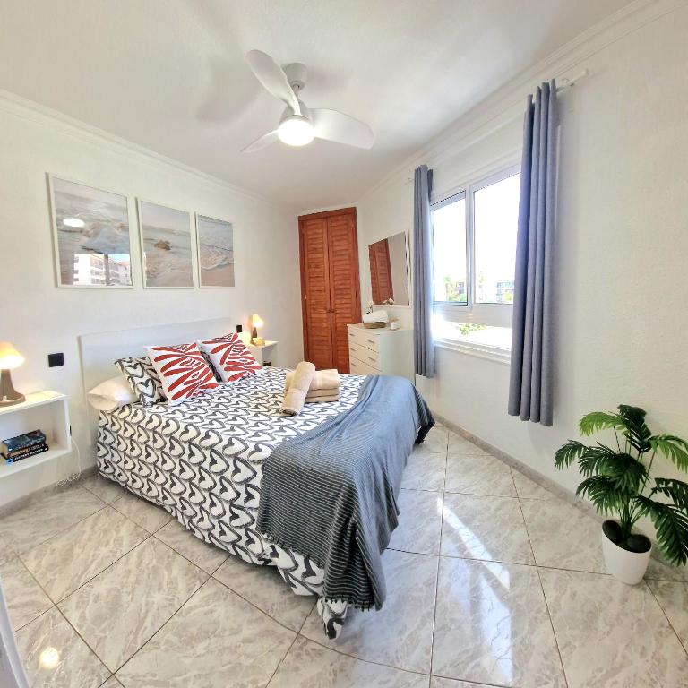 Dúplex Penthouse Los Cristianos Beach - Apartamento de 2 dormitorios - 36
