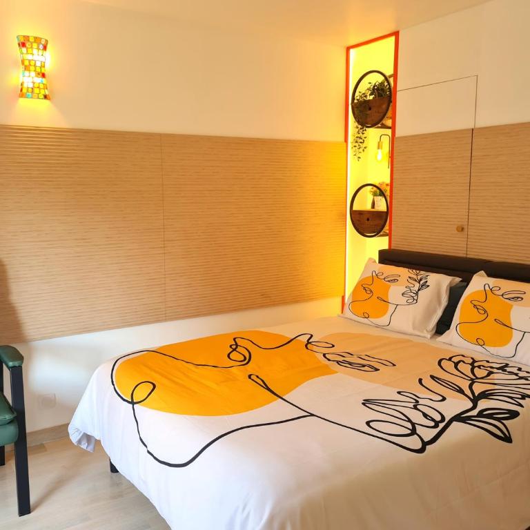 STUDIO BALCON CALME AVEC PARKING 5mn de la MER - Appartement 1 Chambre - 17