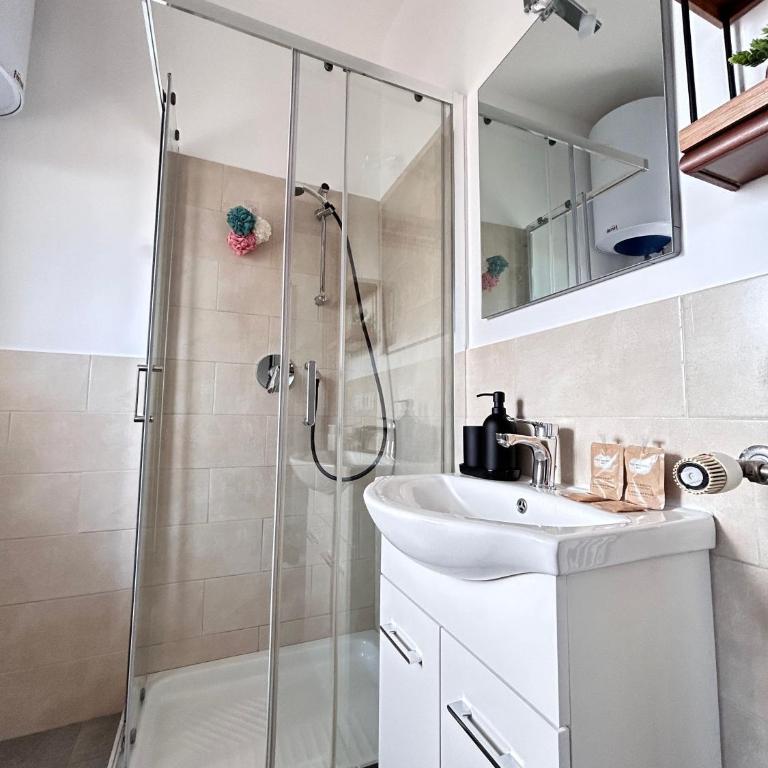 Nala's Vatican House - Appartamento Superior con 1 Camera da Letto e Balcone - 13