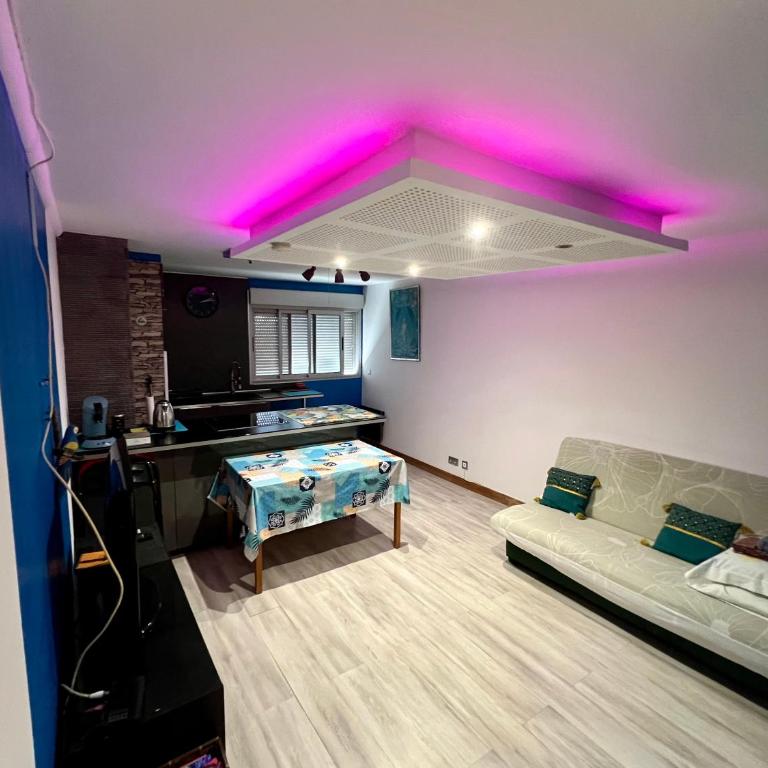 C19 Jules Verne - One-Bedroom Apartment - 29
