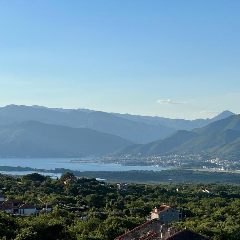 Villa Bubanja with shared pool - Two-Bedroom Apartment with Terrace and Sea View - 36