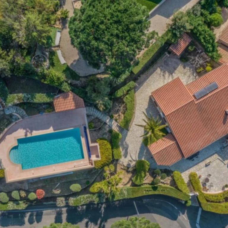 Villa bellevue sainte maxime un écrin de verdure au cœur du sémaphore piscine XXL - Haus mit 3 Schlafzimmern - 1