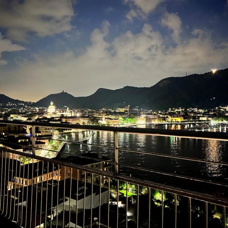 K V!STA Penthouse in Centre town - Amazing view! - Appartamento con 2 Camere da Letto e Vista Lago - 31