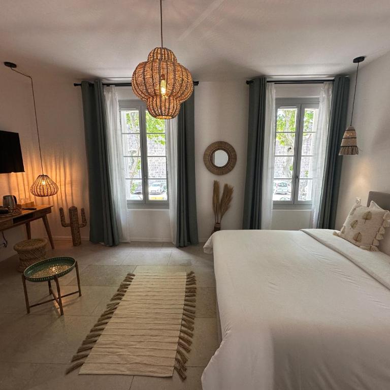 27 côté remparts - Chambre Lit King-Size Deluxe - 8