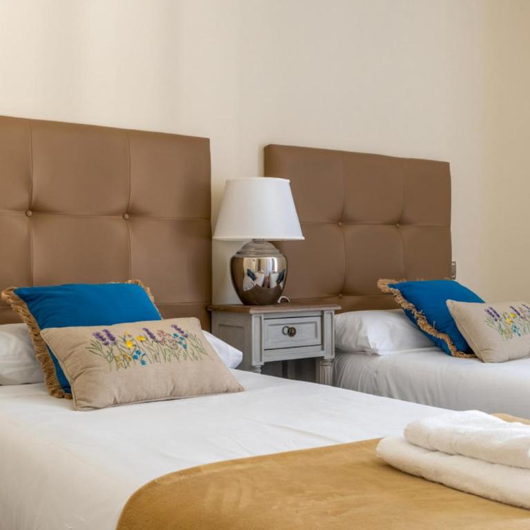 Bright with 7 balconies- 3 BDR 2BTH -Plaza Mayor - Apartamento - 15