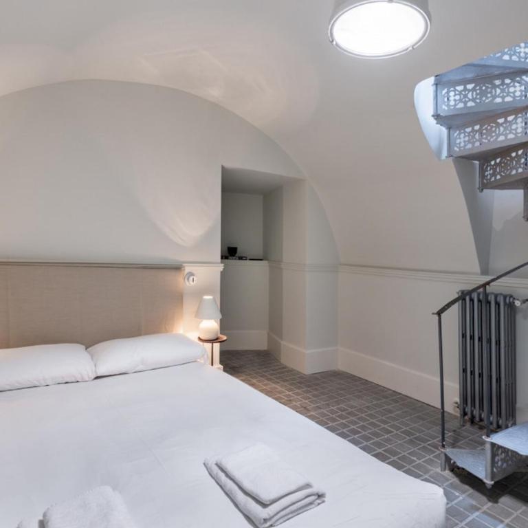Exclusive Refurbished-3Bedrooms 2Baths-Malasaña - Three-Bedroom Apartment - 20