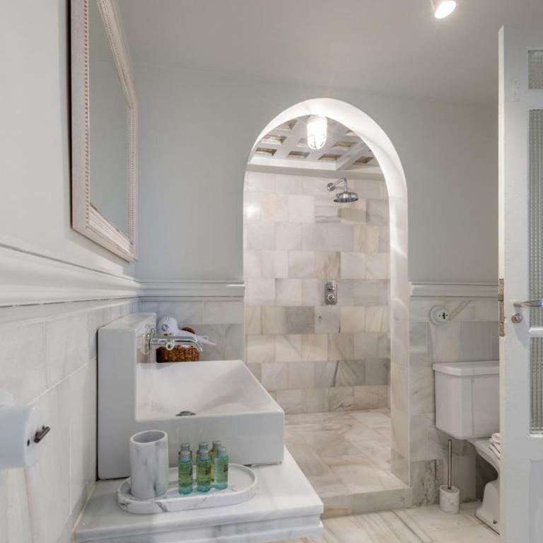 Exclusive Refurbished-3Bedrooms 2Baths-Malasaña - Three-Bedroom Apartment - 22