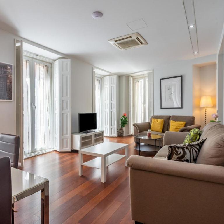Modern with 7 balconies - 3 Beds 2B - Plaza Mayor - Apartment - 1