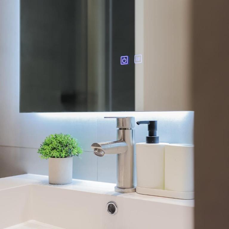 Luxury Mall Chic 2BR near Arauco Park - Apartamento - 27