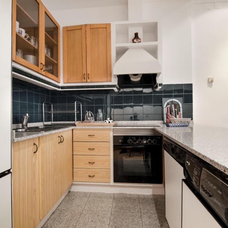 4 bedrooms 3.5 bathrooms furnished - Sol - functional spacious - Apartamento - 14