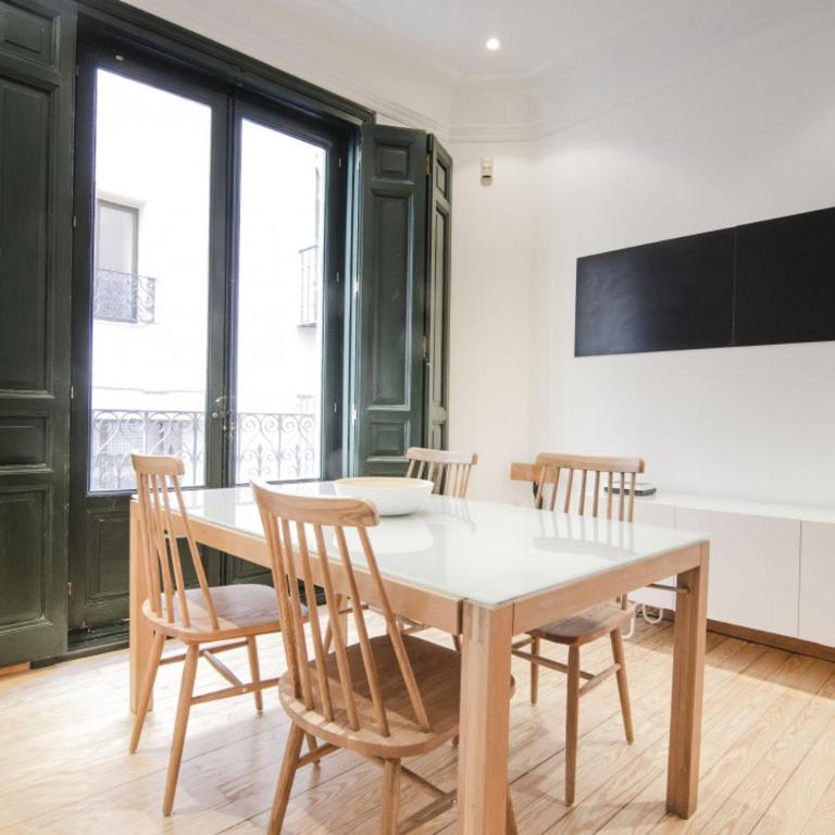 4 bedrooms 3.5 bathrooms furnished - Sol - functional spacious - Apartamento - 23