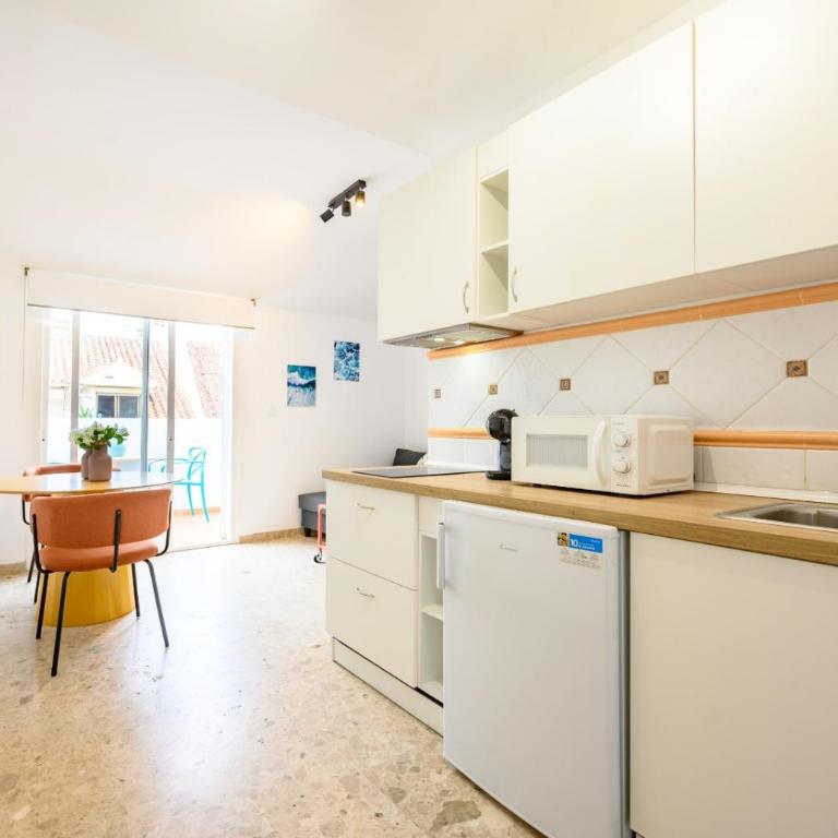 Cano Penthouse, terrace & 2 min to the beach by 10ToSea - Apartamento de 1 dormitorio - 12