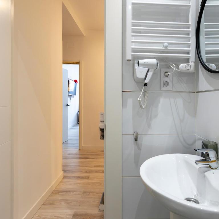 Berlín habitación con comodidad y zonas compartidas Gran Vía-Madrid Temporal SBE1010 - Single Room - 23