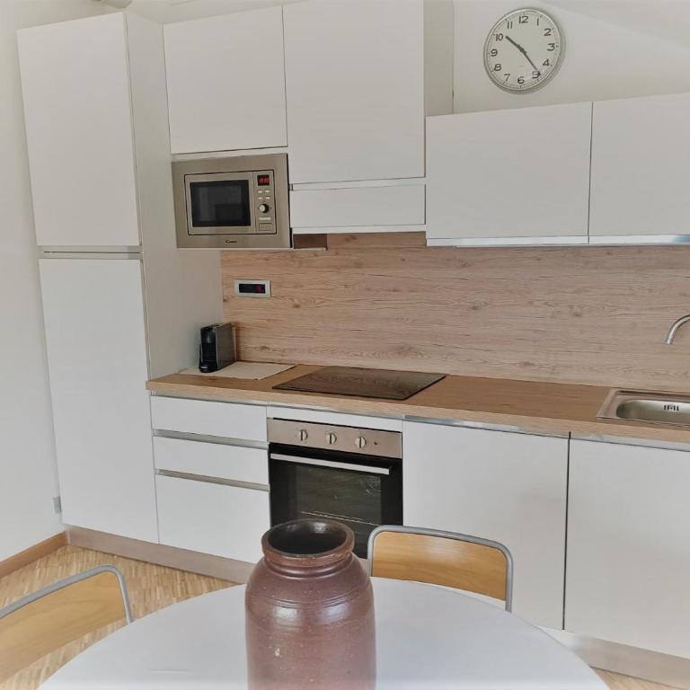 Centro Stazione Attico - Appartamento con 2 Camere da Letto - 16