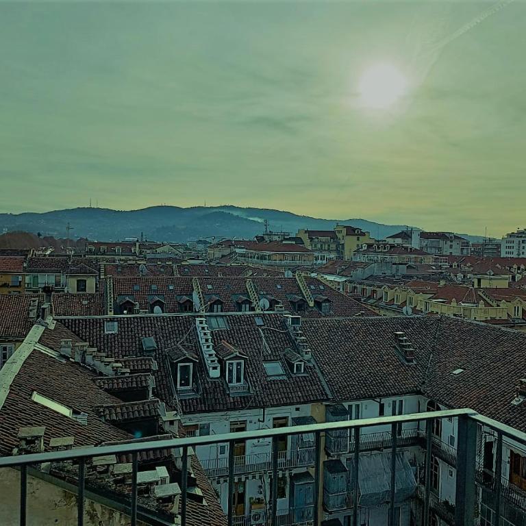 Centro Stazione Attico - Appartamento con 2 Camere da Letto - 27