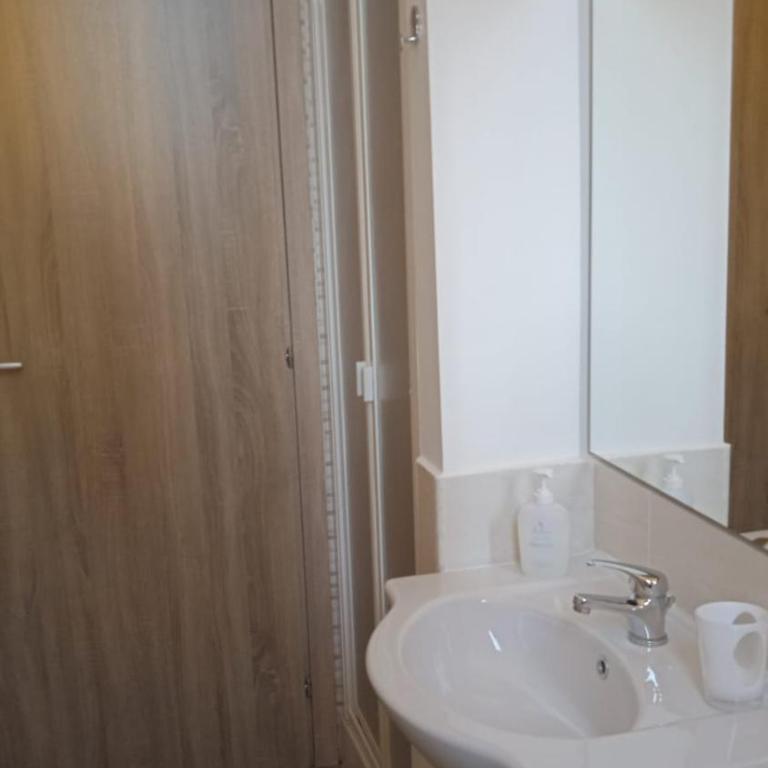 Danielas House - Appartamento con 1 Camera da Letto - 14