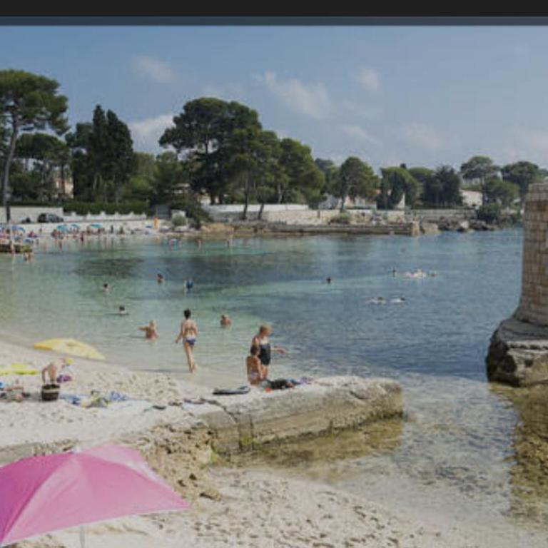 Superbe 3P bohème, Juan les pins, jardin, calme et proche de la mer - Two-Bedroom Apartment - 17