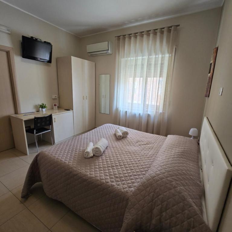 Il Fiore di San Giovanni B&B - Camera Matrimoniale con Bagno Privato - 2