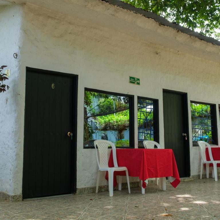 Centro Recreacional Villa Clarita - Habitación Doble - 4