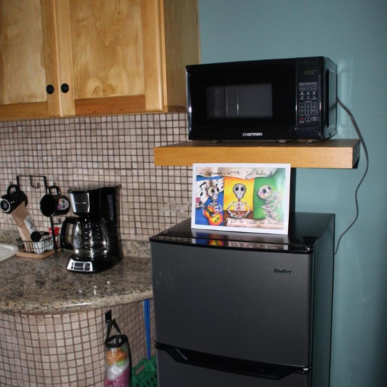 Casa 3 Catrinas, whole house, Centrally Located - Three-Bedroom Home - 7