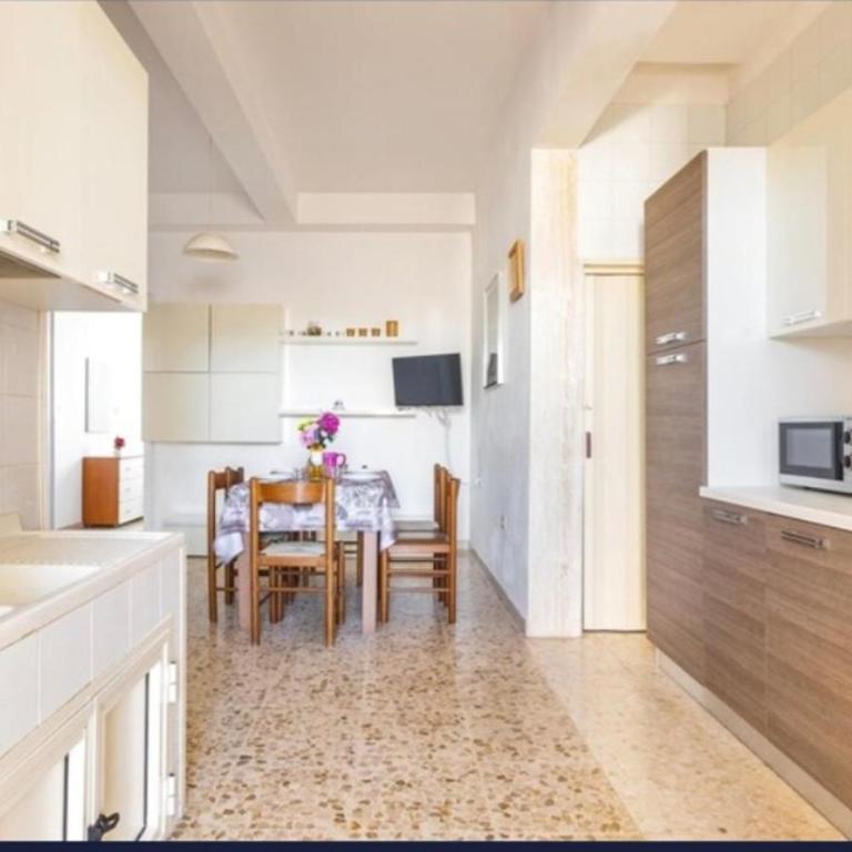ASIA PP Sx - Appartamento con 2 Camere da Letto - 10
